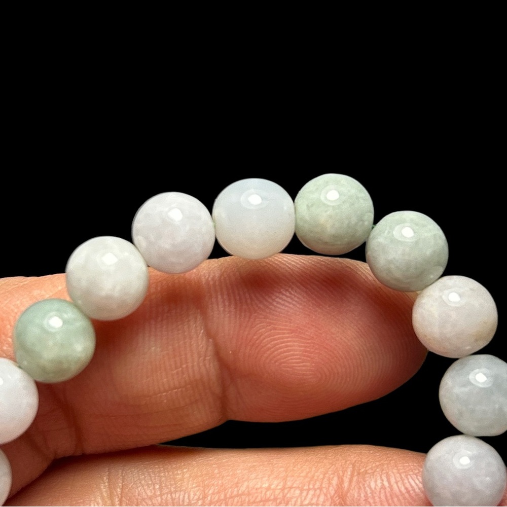 Burma Jade - Picture 2 of 4